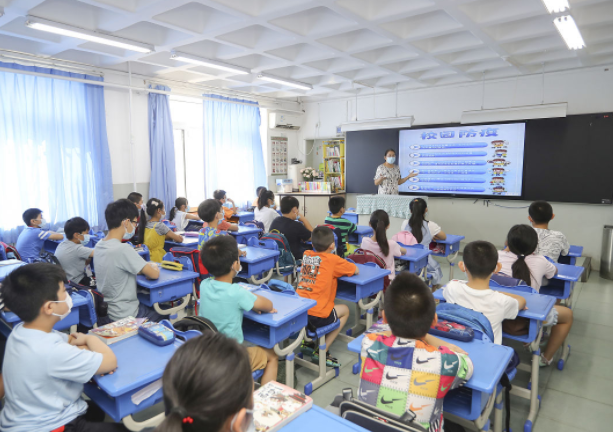 接受知识而是主动去探究去验证去发现生活中的数学之美 接受知识而是主动去探究去验证去发现生活中的数学之美